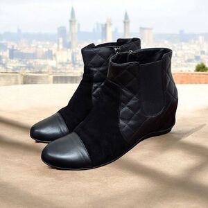 Aquatalia Womens Quilted Boot Size 7 Waterproof Black Leather Wedge Bootie